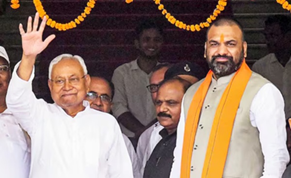 सियासी उलटफेर की आहट: बिहार में CM और डिप्टी CM पदों को लेकर चर्चा जोरों पर